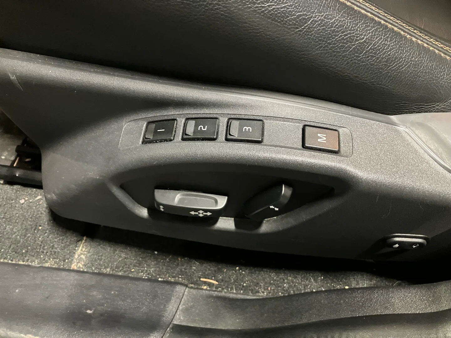 Car Image - 2So8T6UE2o6cCi0J5urdNU