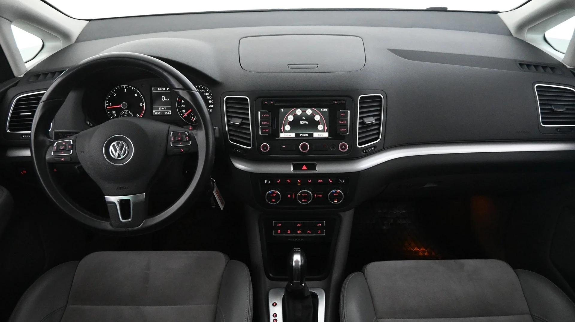 Car Image - 6RUQmnoiPymvG03TlYPju5