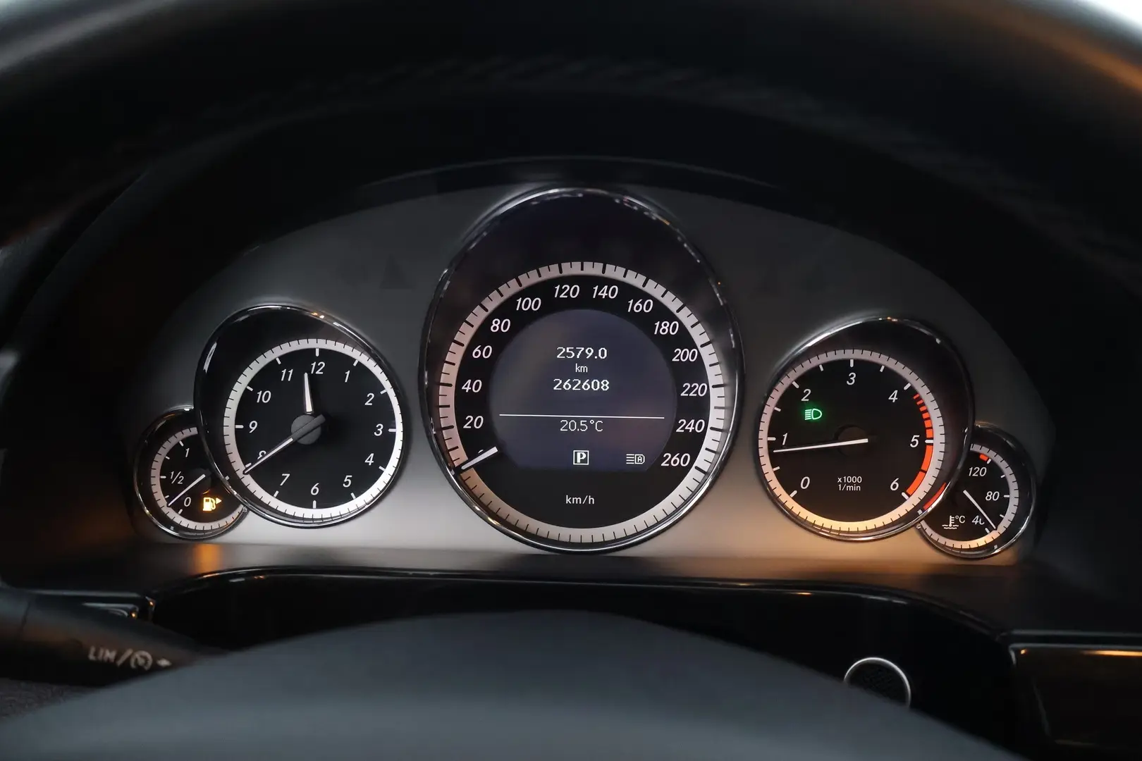 Car Image - 17skVpCT7MZ7DTuYORSpkM