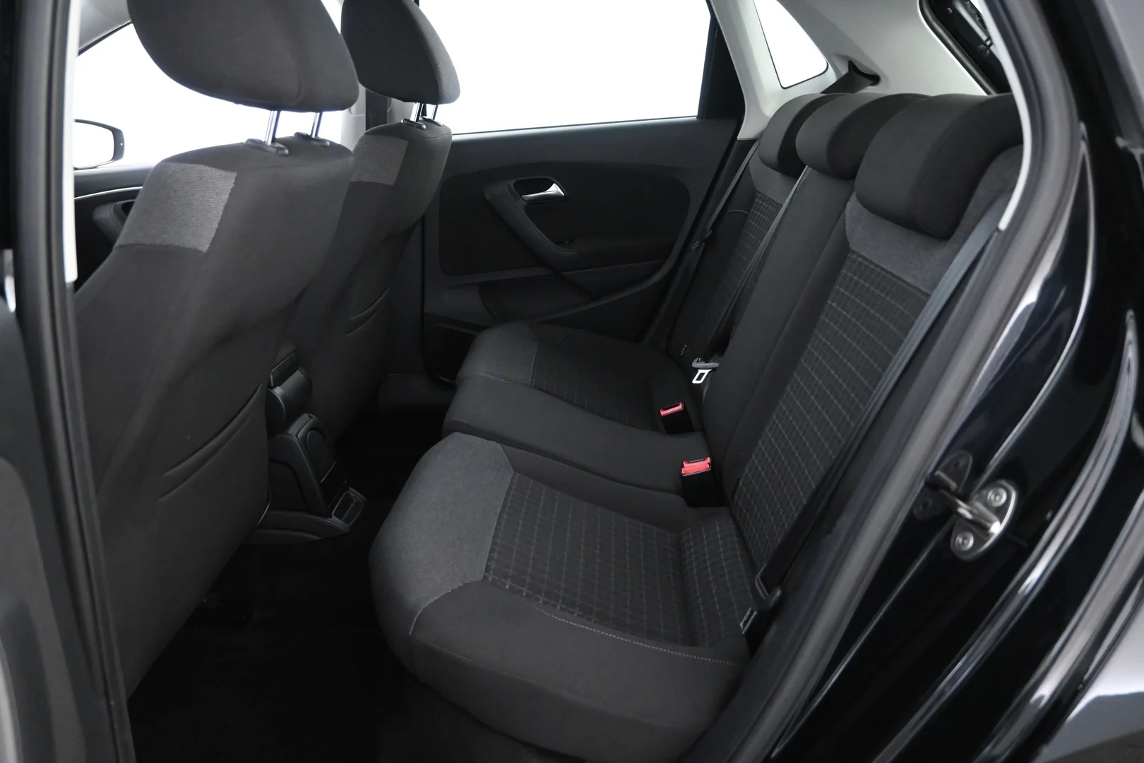 Car Image - 3Cv8vD8qEp9RQxSbxDk5xf