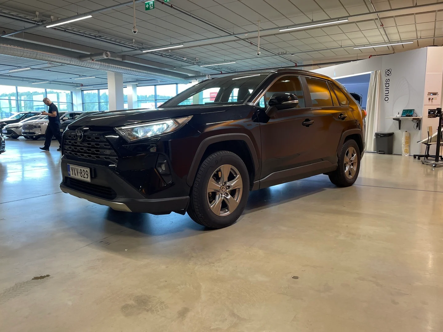 Car Image - 50Drpczwal20YhuqSdNsGT