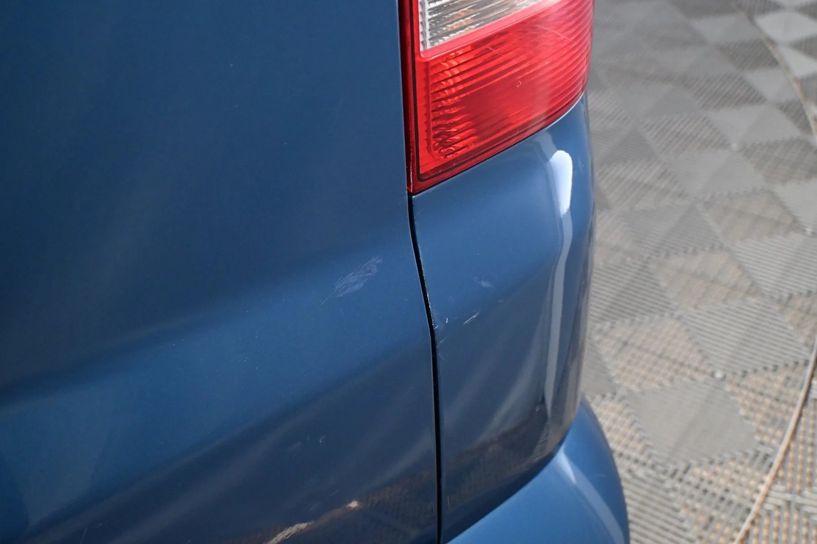Car Image - Y86bPBBCvG145u9bKF2ND