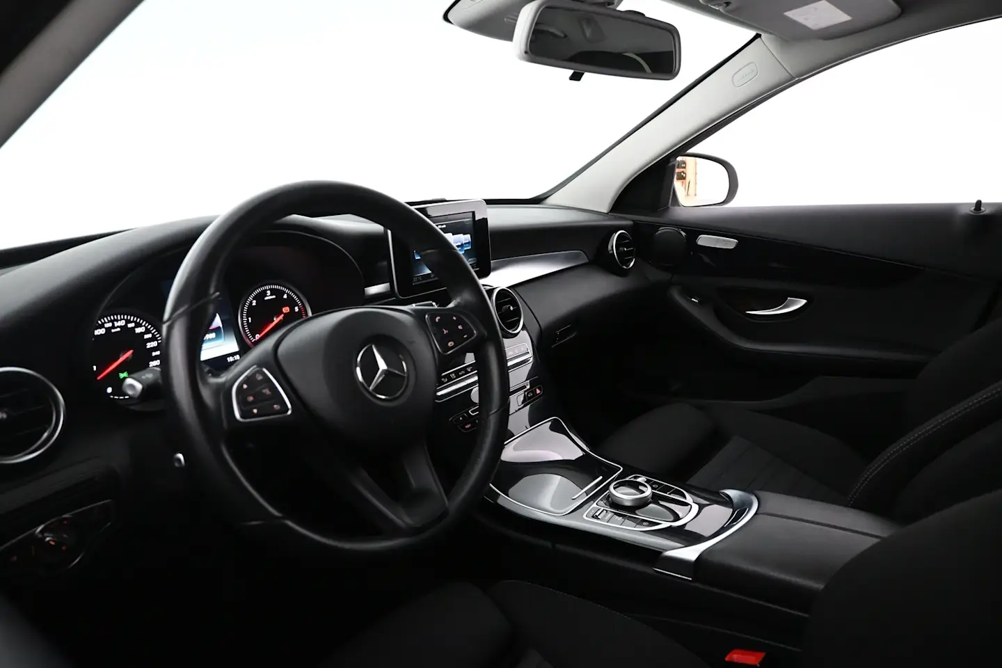 Car Image - 7lRZ0ycyLu7yAIVYkj0iPu