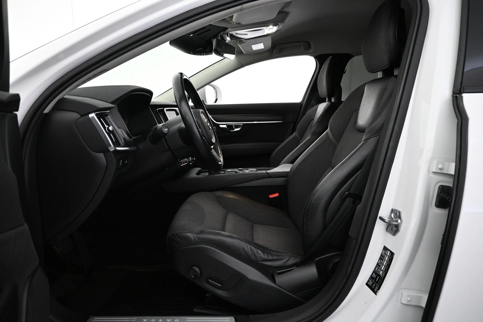 Car Image - 5hW0aWhdhMog5c4C9eAU76