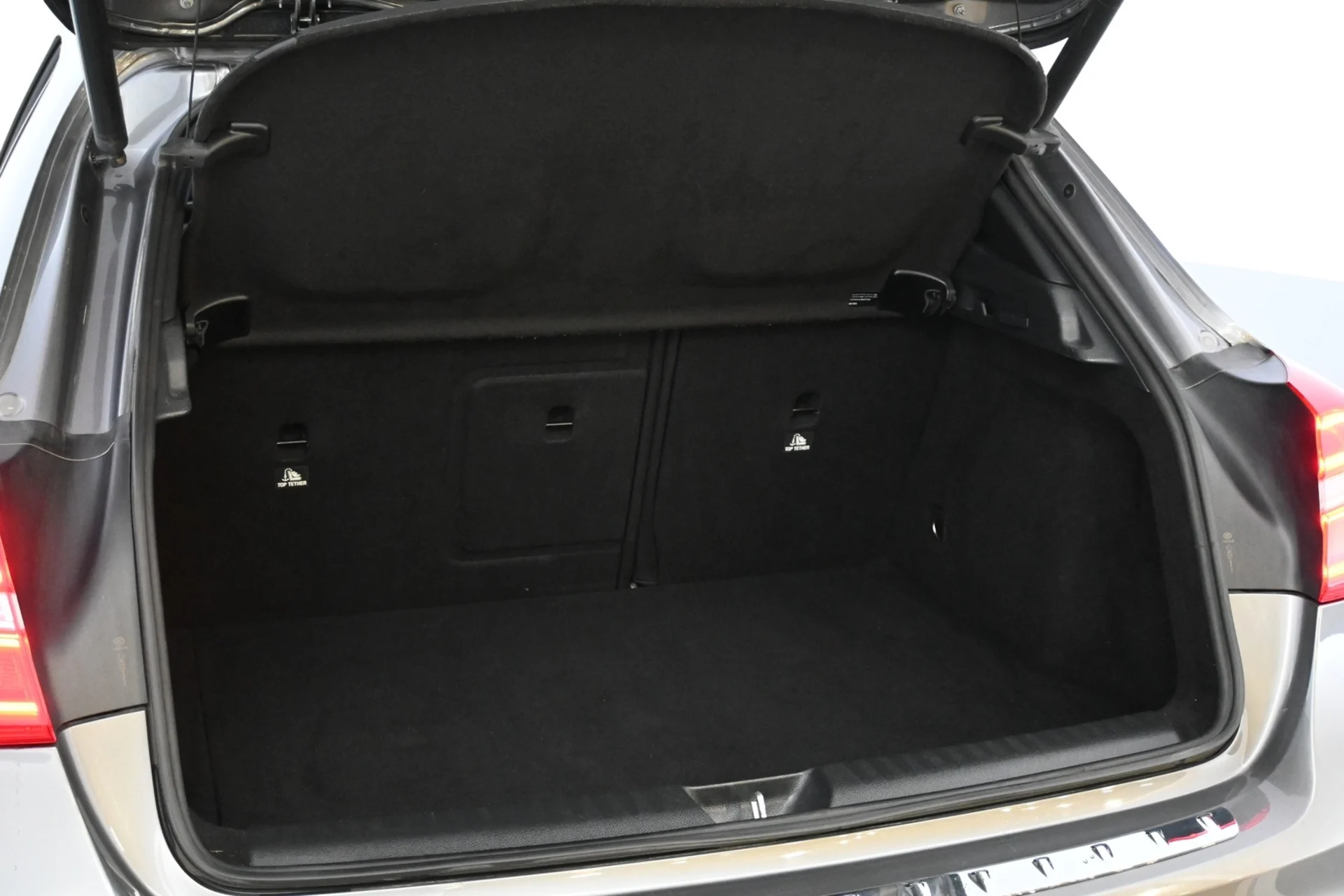 Car Image - 3rt8b3eRRXNYxErFpXqVl
