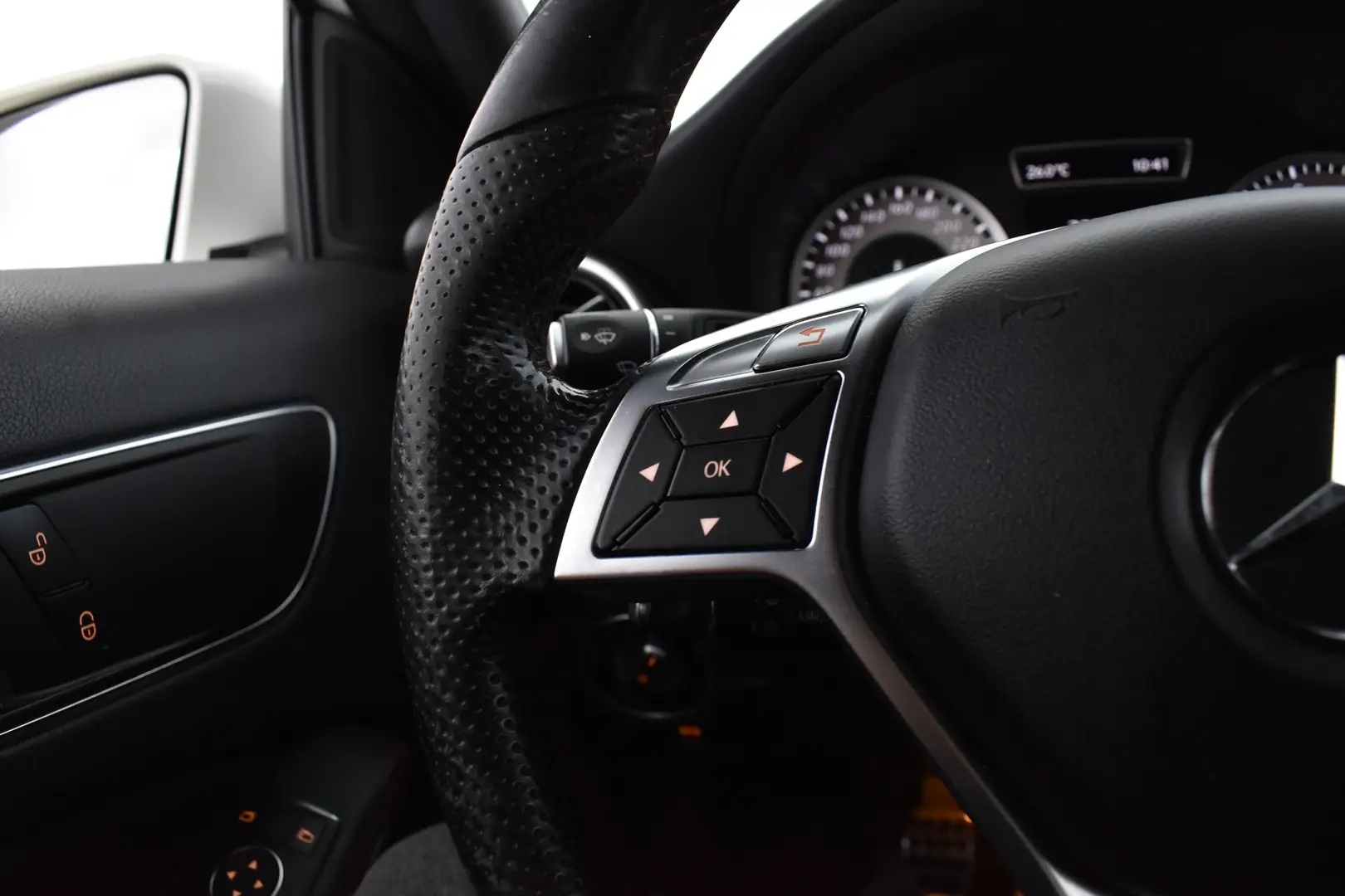 Car Image - 5mWBwxLvBokE5qA2UmRNis