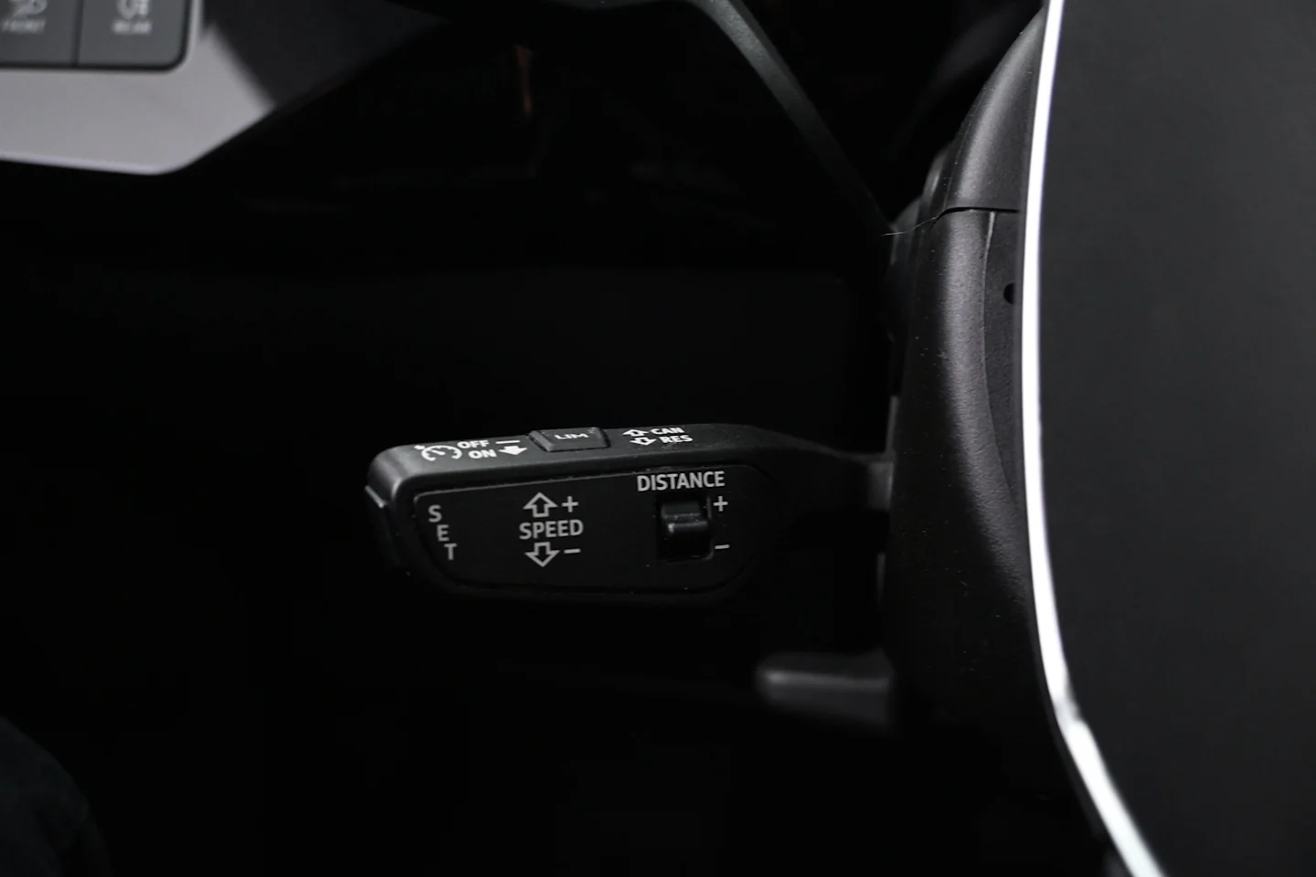 Car Image - 13qKRl2OPLxgjSBJBgMV9z