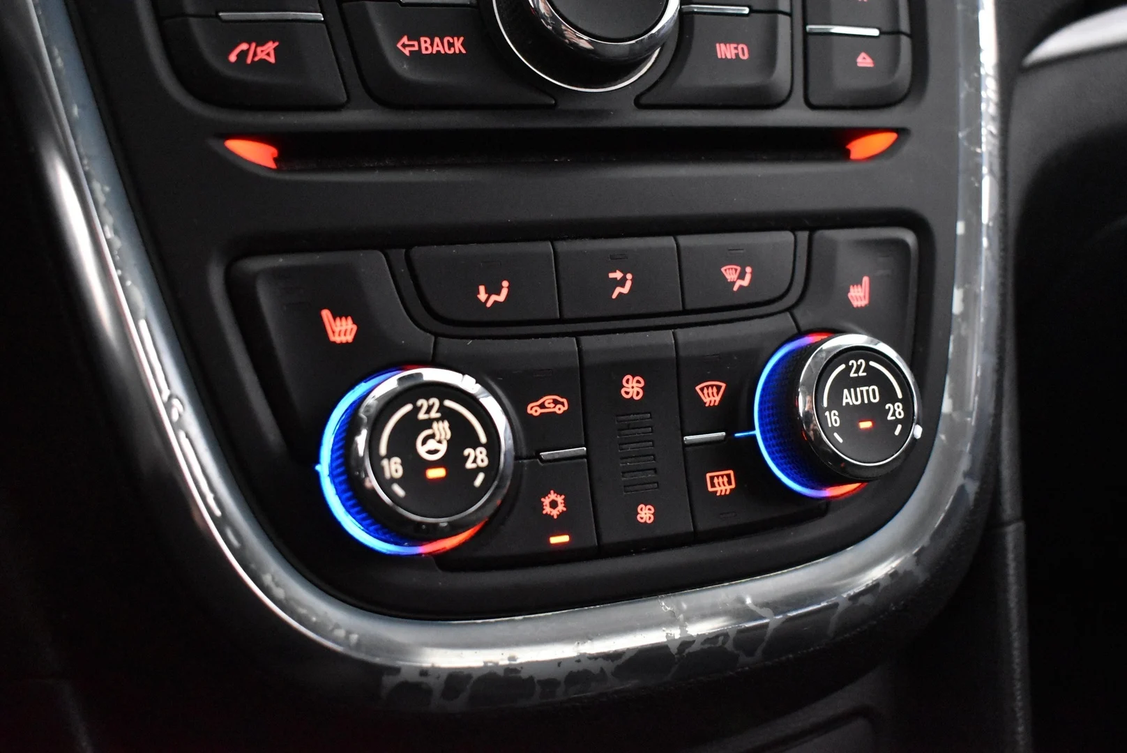 Car Image - 6PHZ5XDwILLrbA551k5zbz