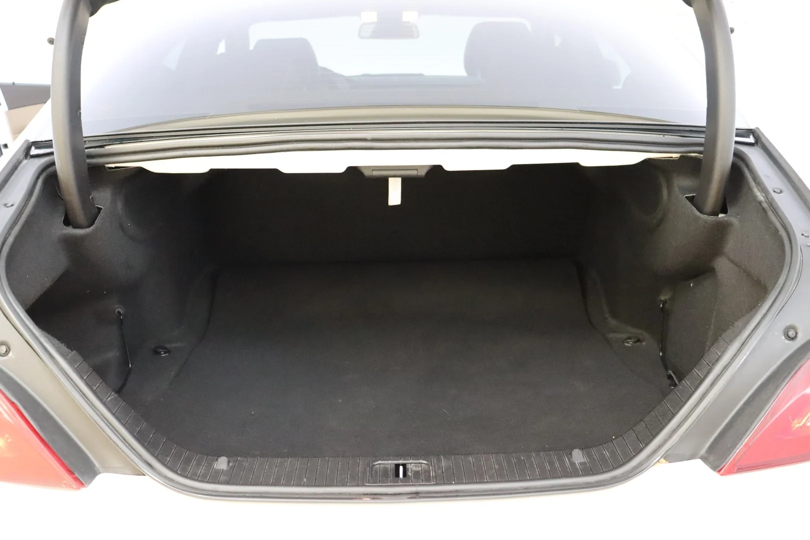 Car Image - 2I2Nt33BPcqbxqbzT6GrbG
