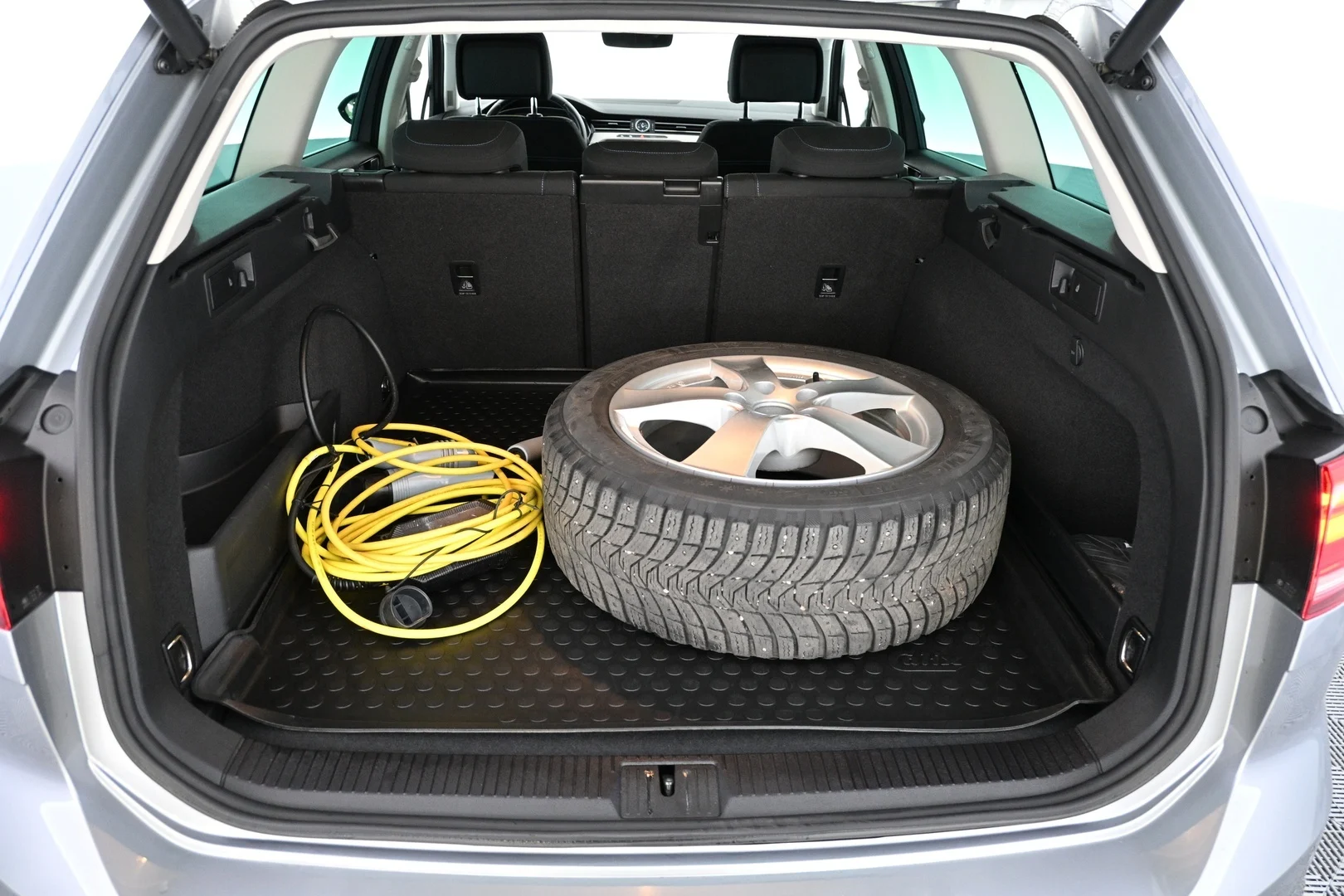 Car Image - 2VoWfYA4ycN5JkZrAncbuc