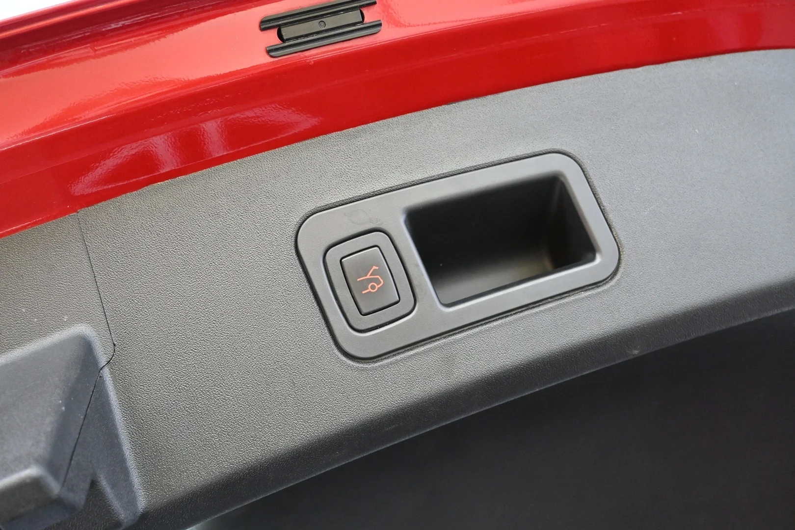 Car Image - 3XjuoKOKGaFOj0Yc2xGPt1