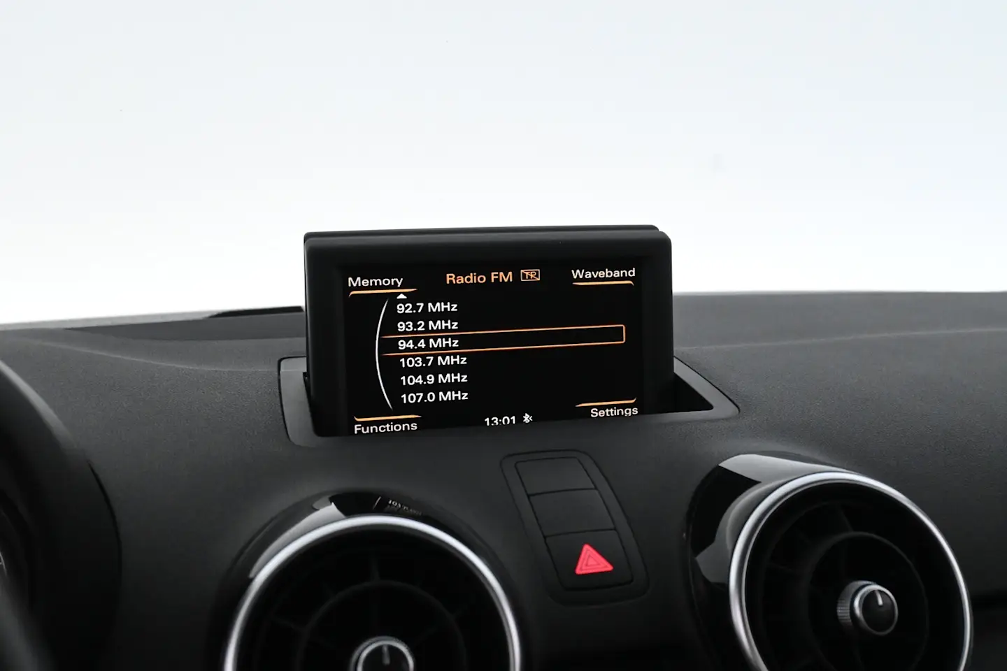 Car Image - 5rCnxZ57LzLztgYdjrxjU6