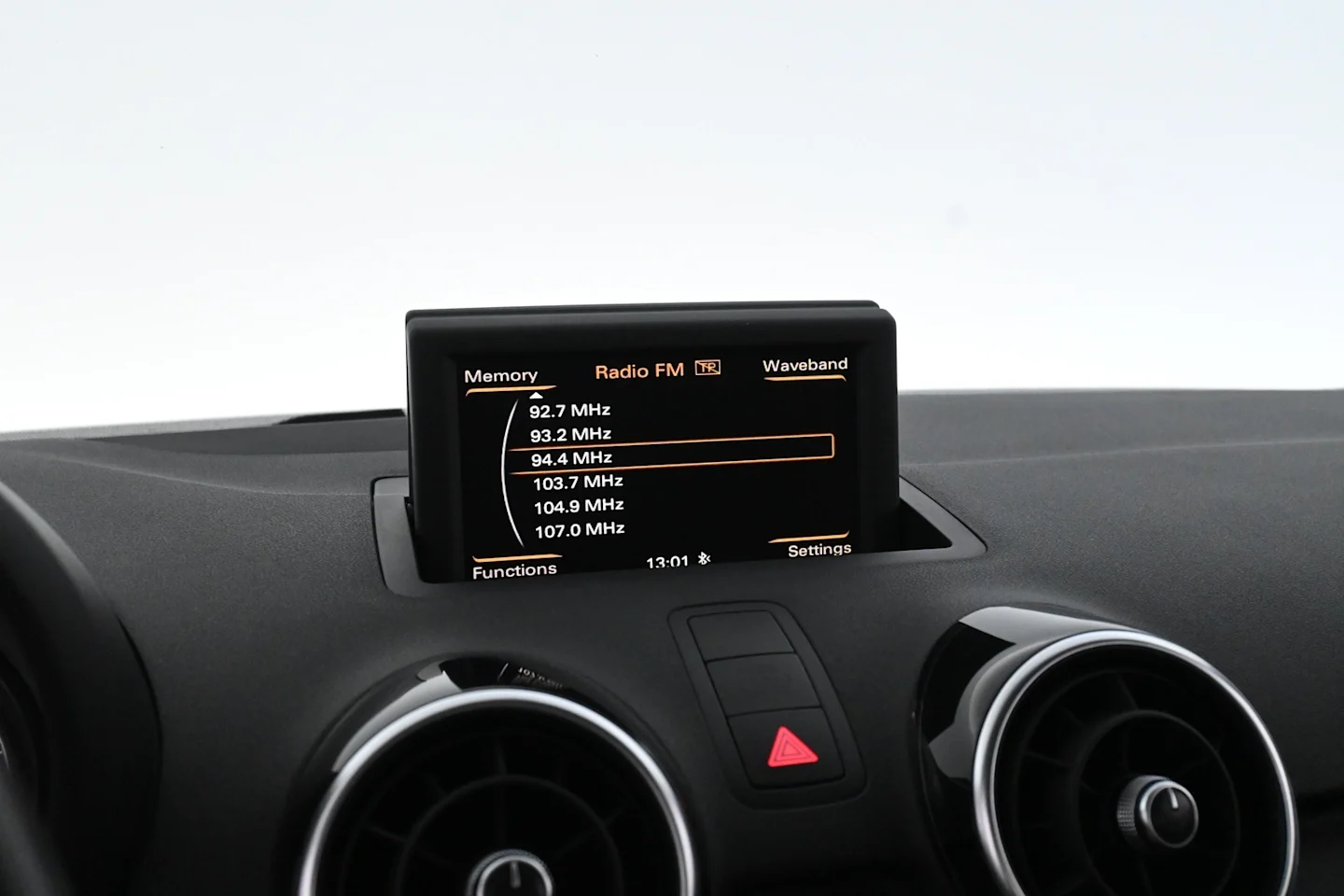 Car Image - 5rCnxZ57LzLztgYdjrxjU6