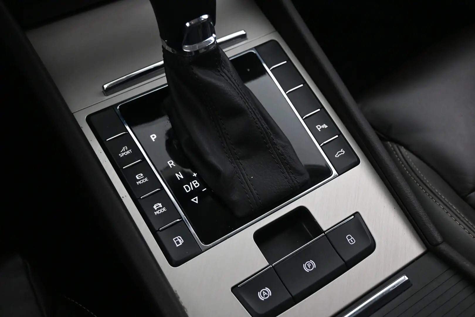 Car Image - 4PqUBEFuIqOX1wb4KdMMYB
