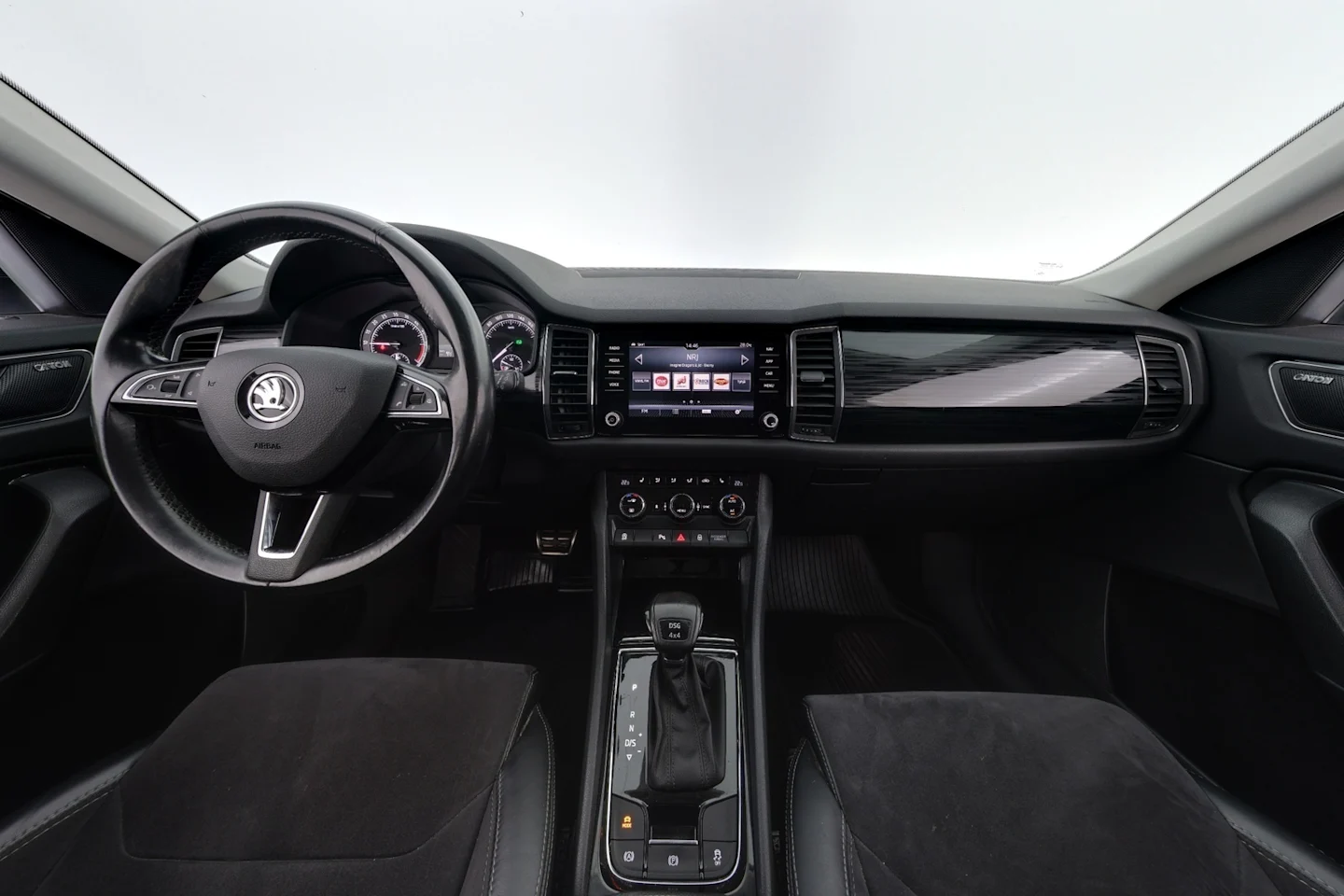 Car Image - 3l7qi35WMkKR14CNmscxGZ