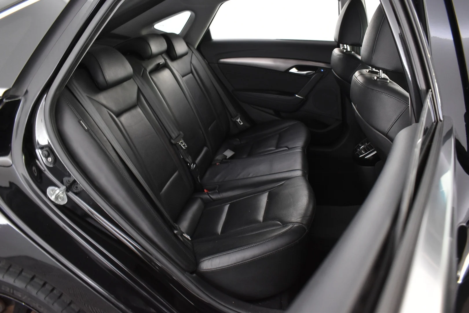 Car Image - 1uo3h7D3nxgGfLhTnbJzvL