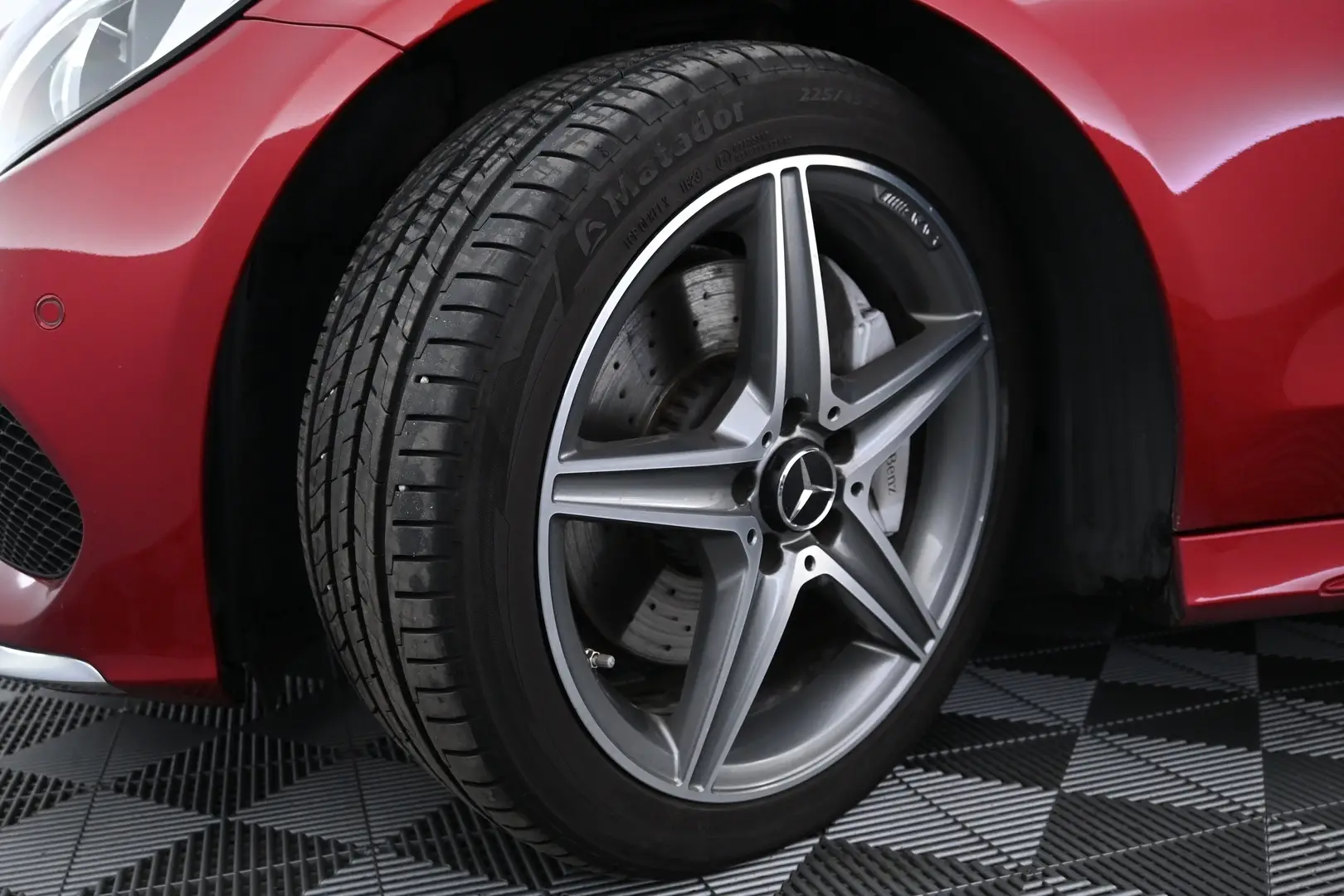 Car Image - 225C9gH1bZ0pofP5wHGUB0