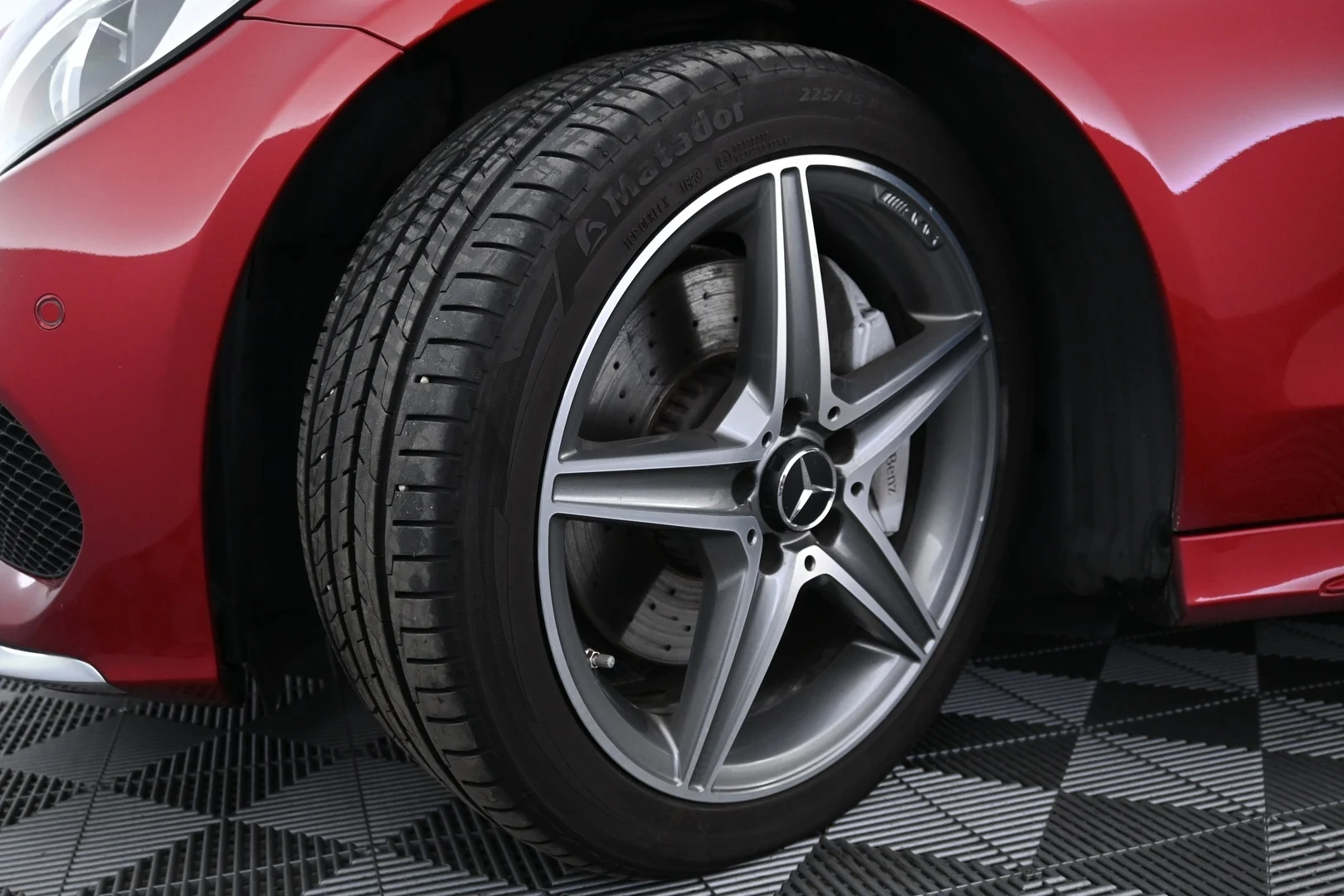 Car Image - 225C9gH1bZ0pofP5wHGUB0