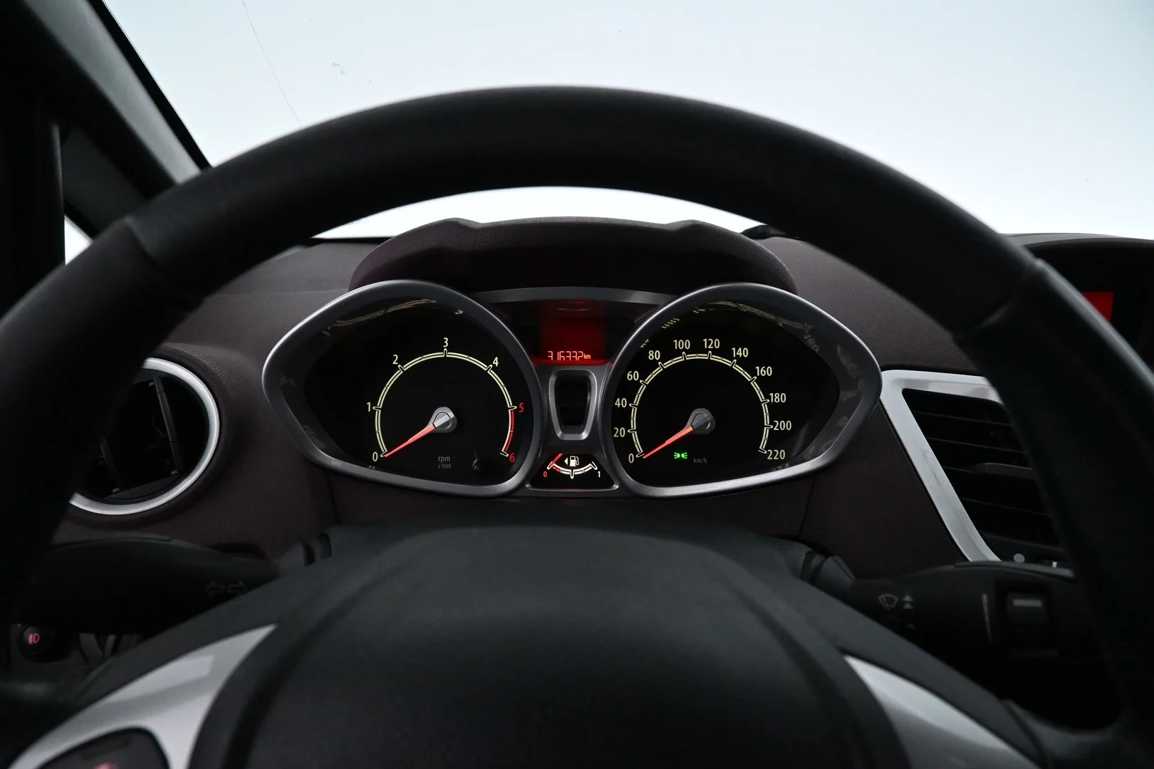 Car Image - 6J61LkNJs3Jkl2nFPBn3qa