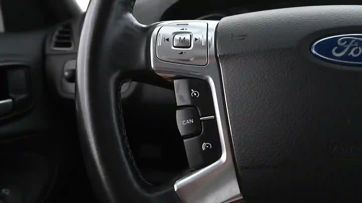 Car Image - 6hsbLo7OHX3ni595L4VIBW