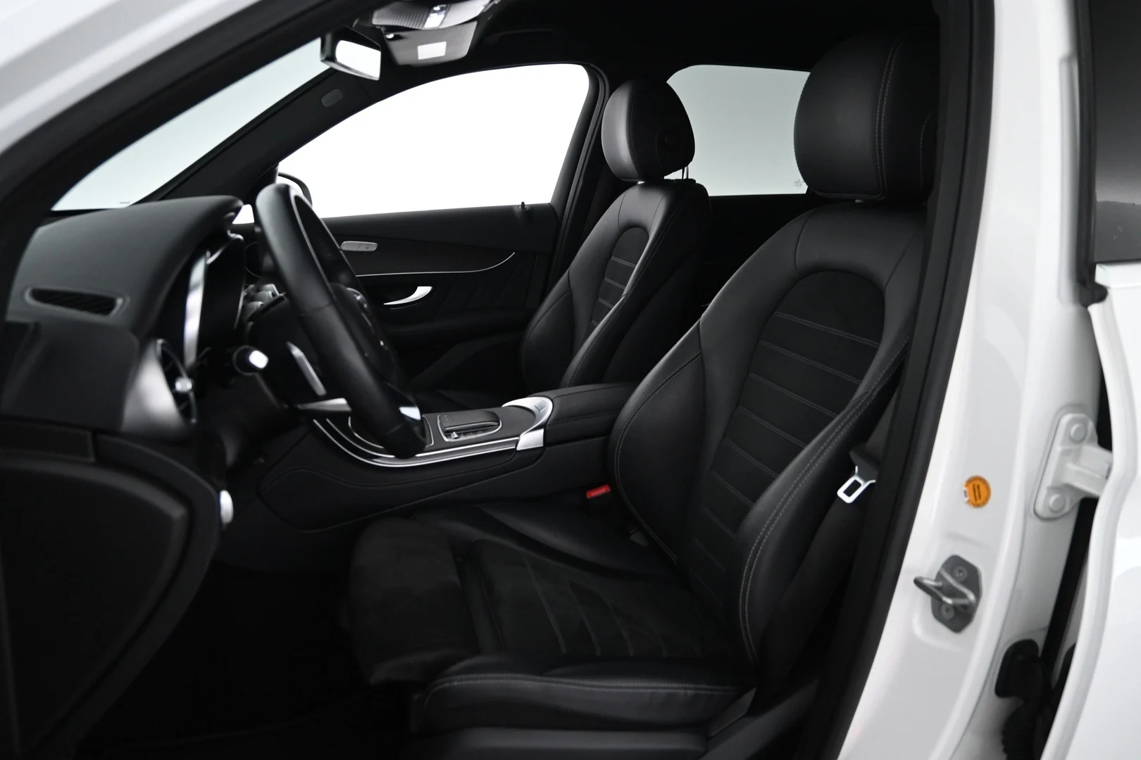 Car Image - 368H6ILhhAl4ZZ4kB0EC9v