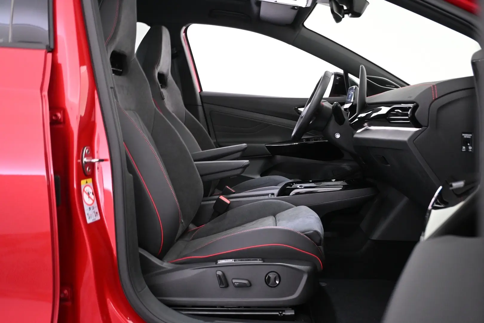 Car Image - 7Dc1ei1MTpCctrpF5VVZEU