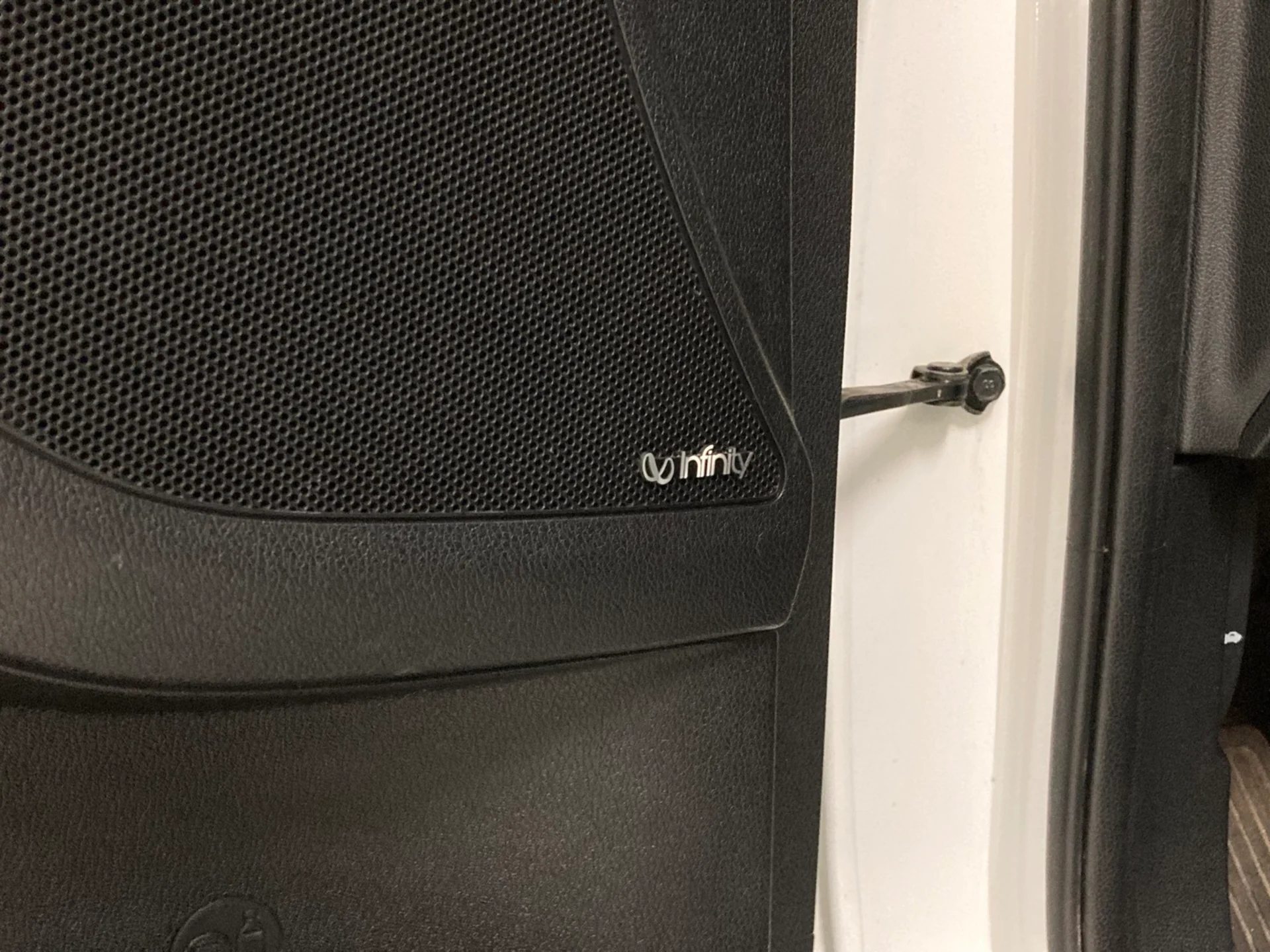 Car Image - 3UPfQPm4wyeDXQH4saIU6Q