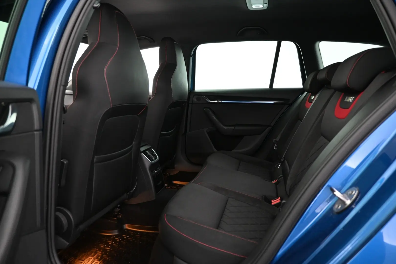Car Image - 1g0pHIiboUCU8Caj54EQam