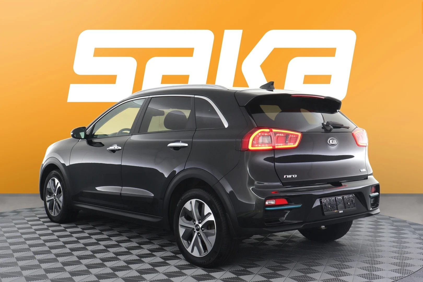 Car Image - 3kABGYpQxyFr1lV0EWjZV6