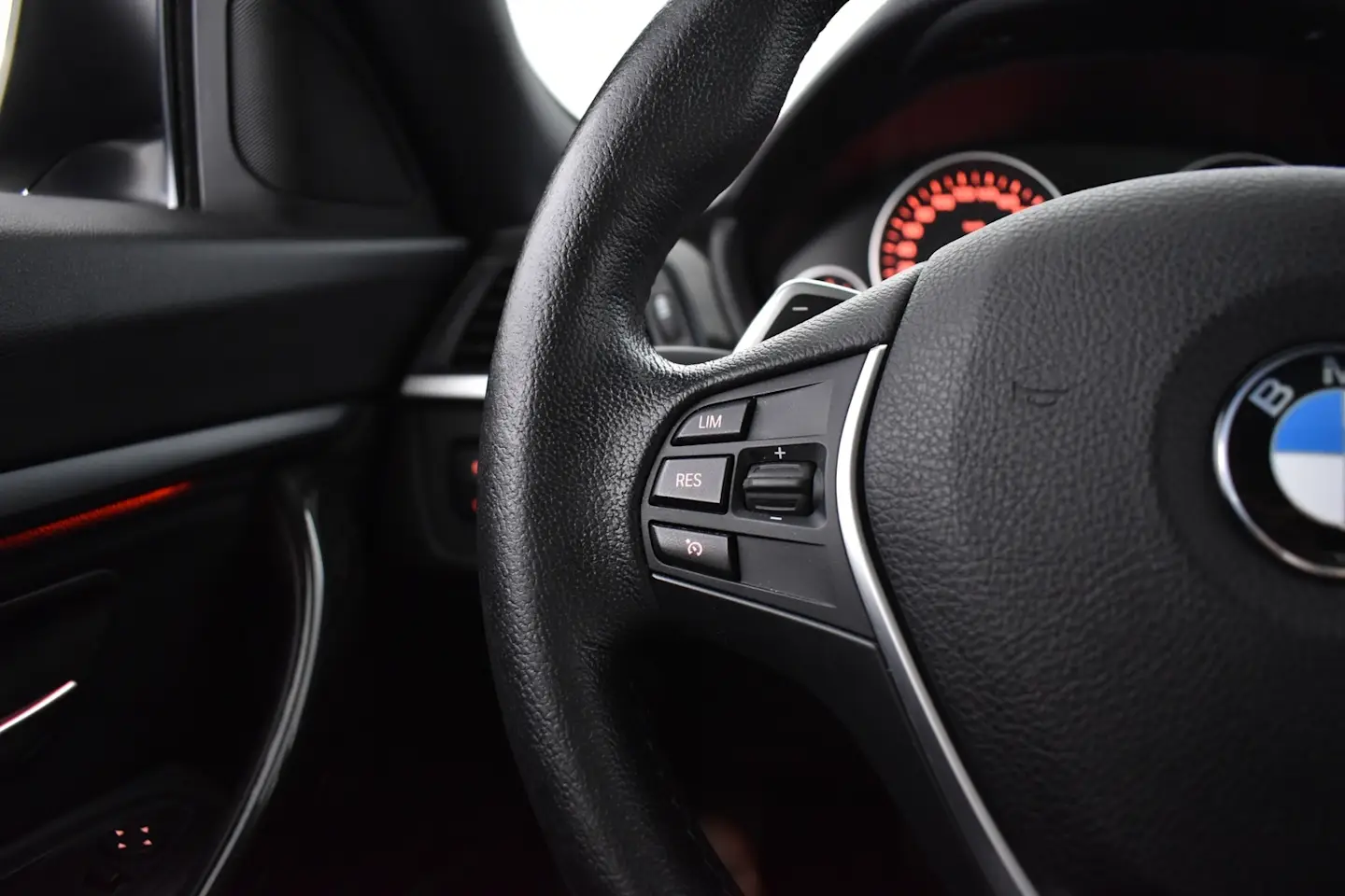 Car Image - 7fd0FOF0tCJXRvqbvI5a92