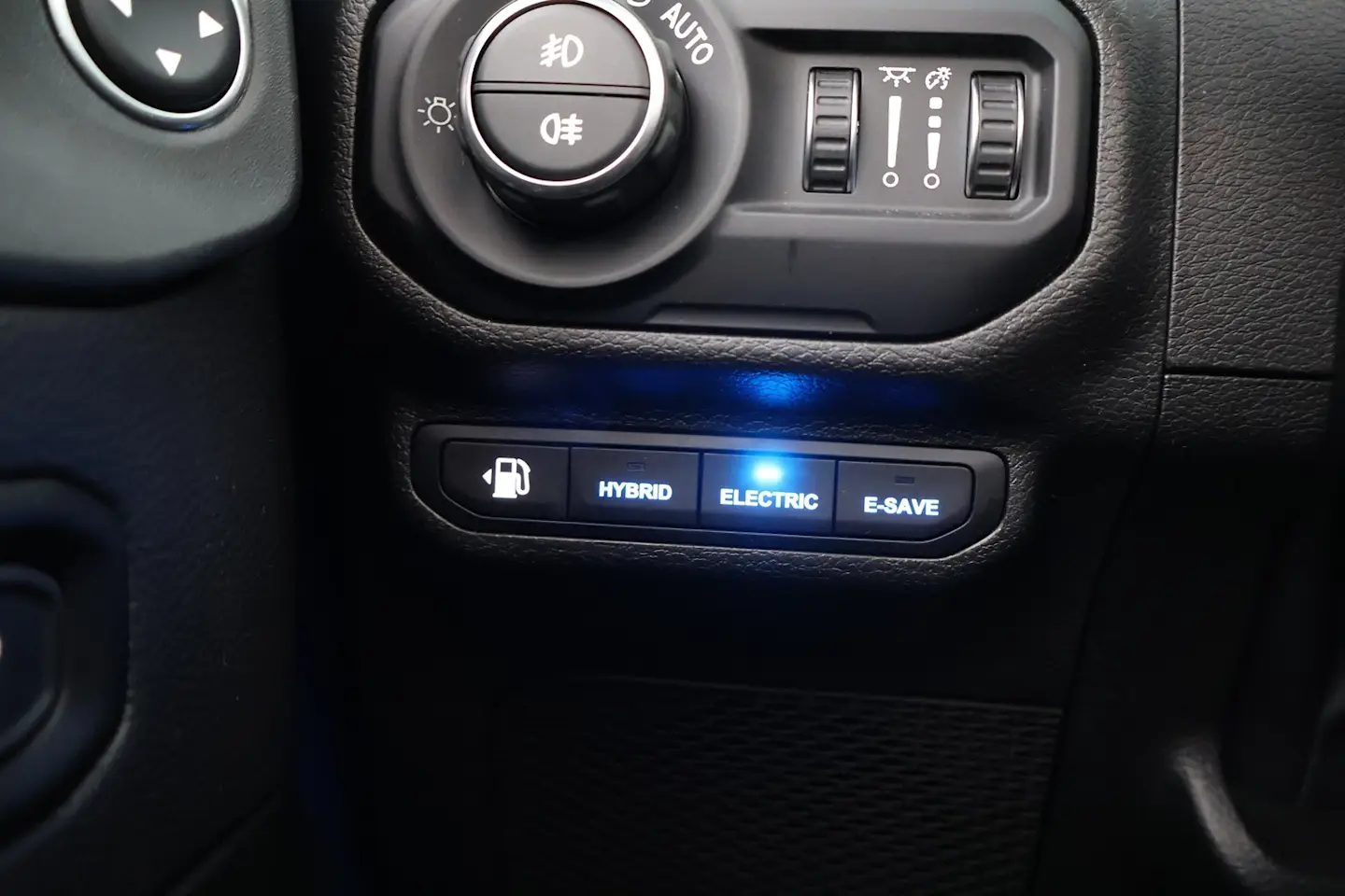 Car Image - 7s71kuwdjYKhiqscPBHvCY