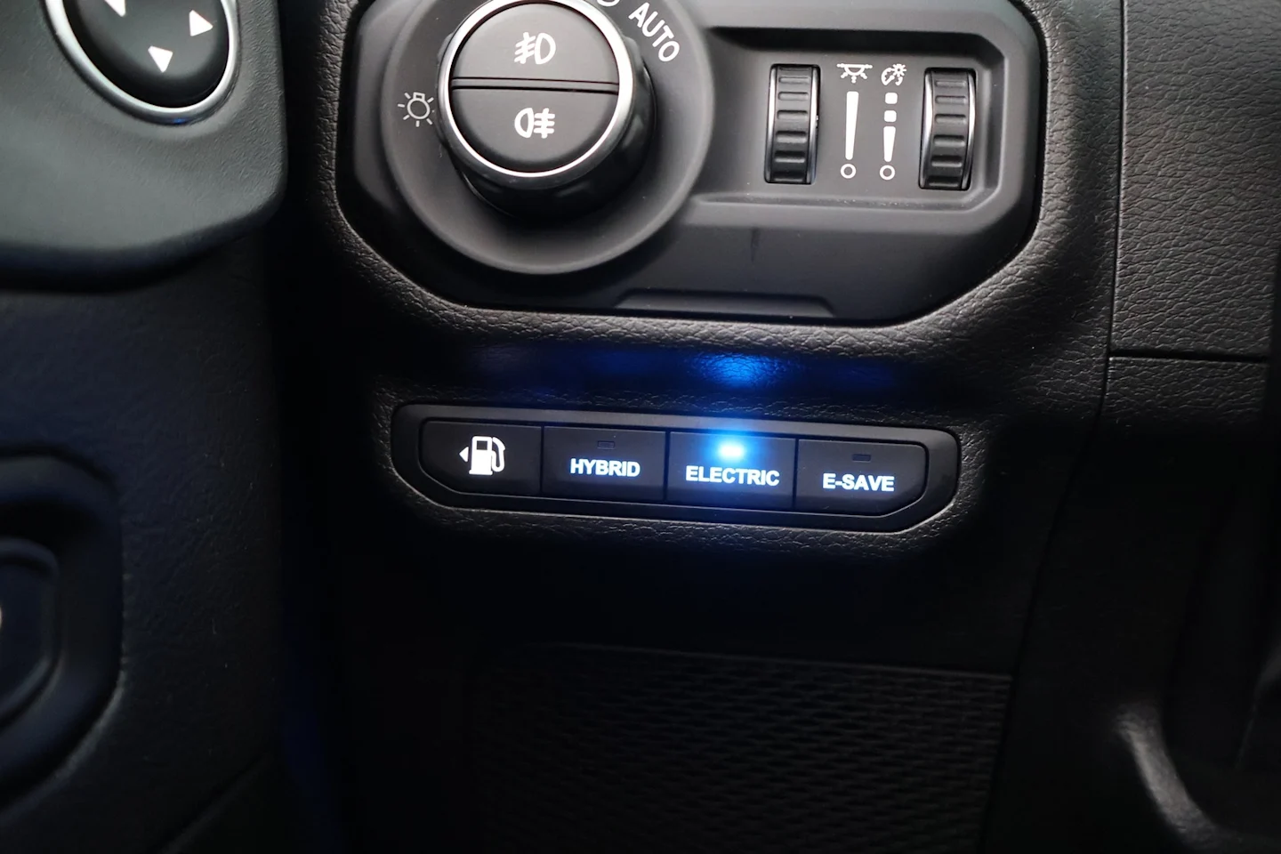 Car Image - 7s71kuwdjYKhiqscPBHvCY