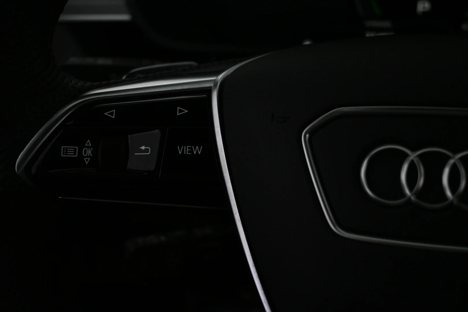 Car Image - 3A49QndwdEEC2yBbmC90lx