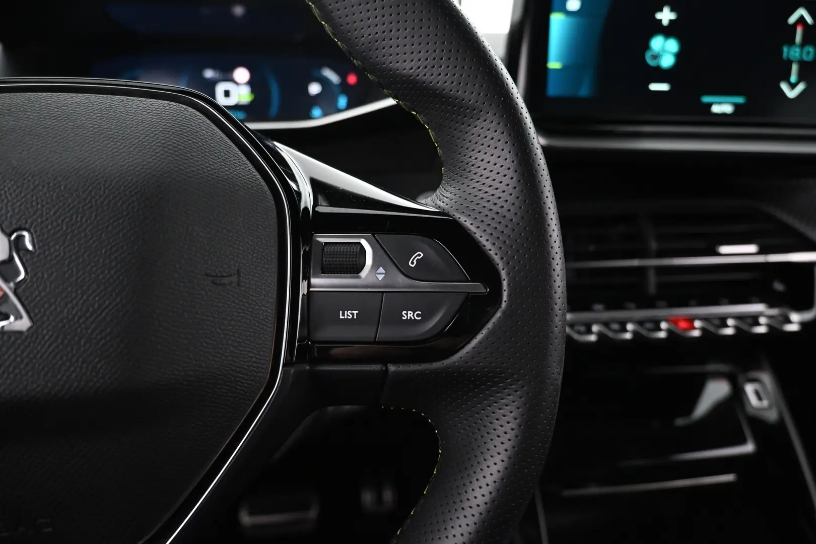 Car Image - 1QQFd0KNMDR3NpHNDsDI9X