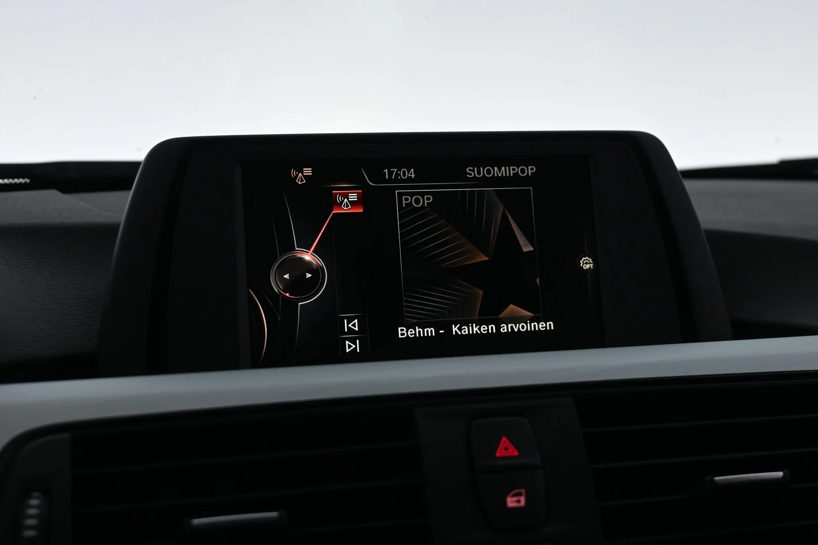 Car Image - 25AWNHigxFMcmtHFDzT5q5