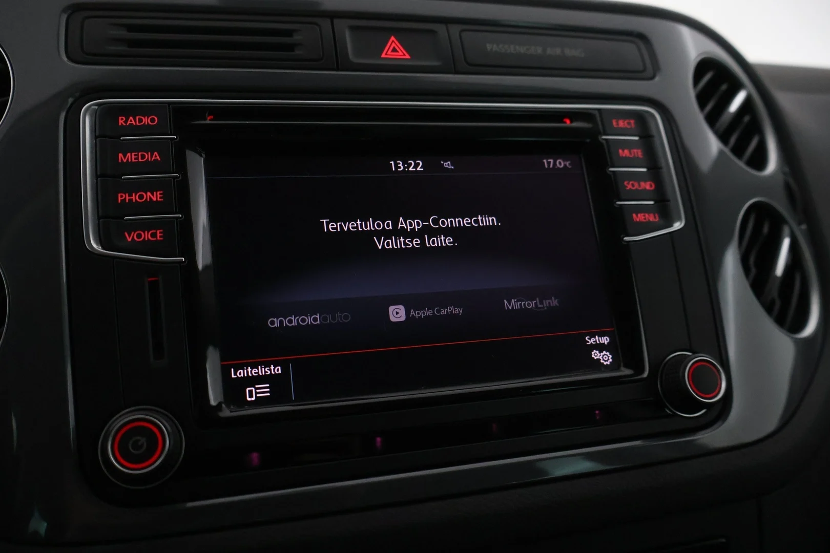 Car Image - 6Dc3yXpnKiczRelKrzDsdI