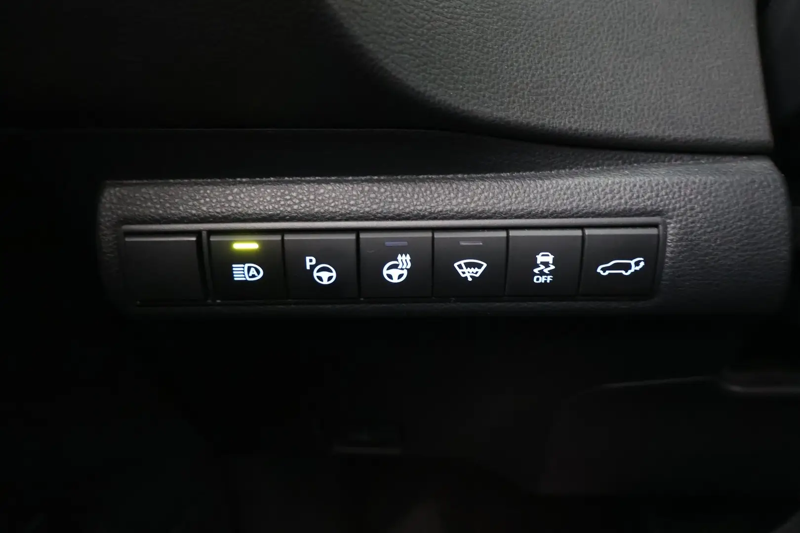 Car Image - 6yXLVmD3fjFLNFJJrkcdhs