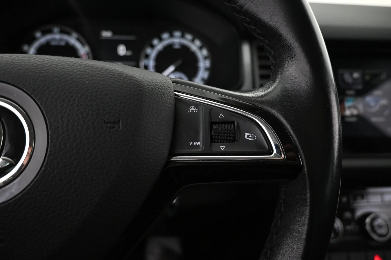 Car Image - 1mg2C8OqcVKdFbrKWEUbas
