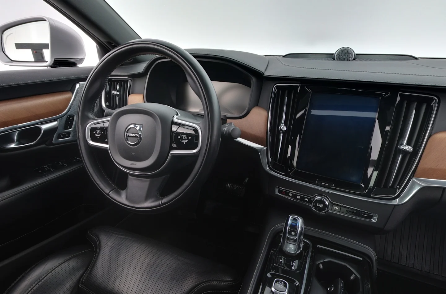 Car Image - 4N8yFwpk9nY6KOgZEsH4VP