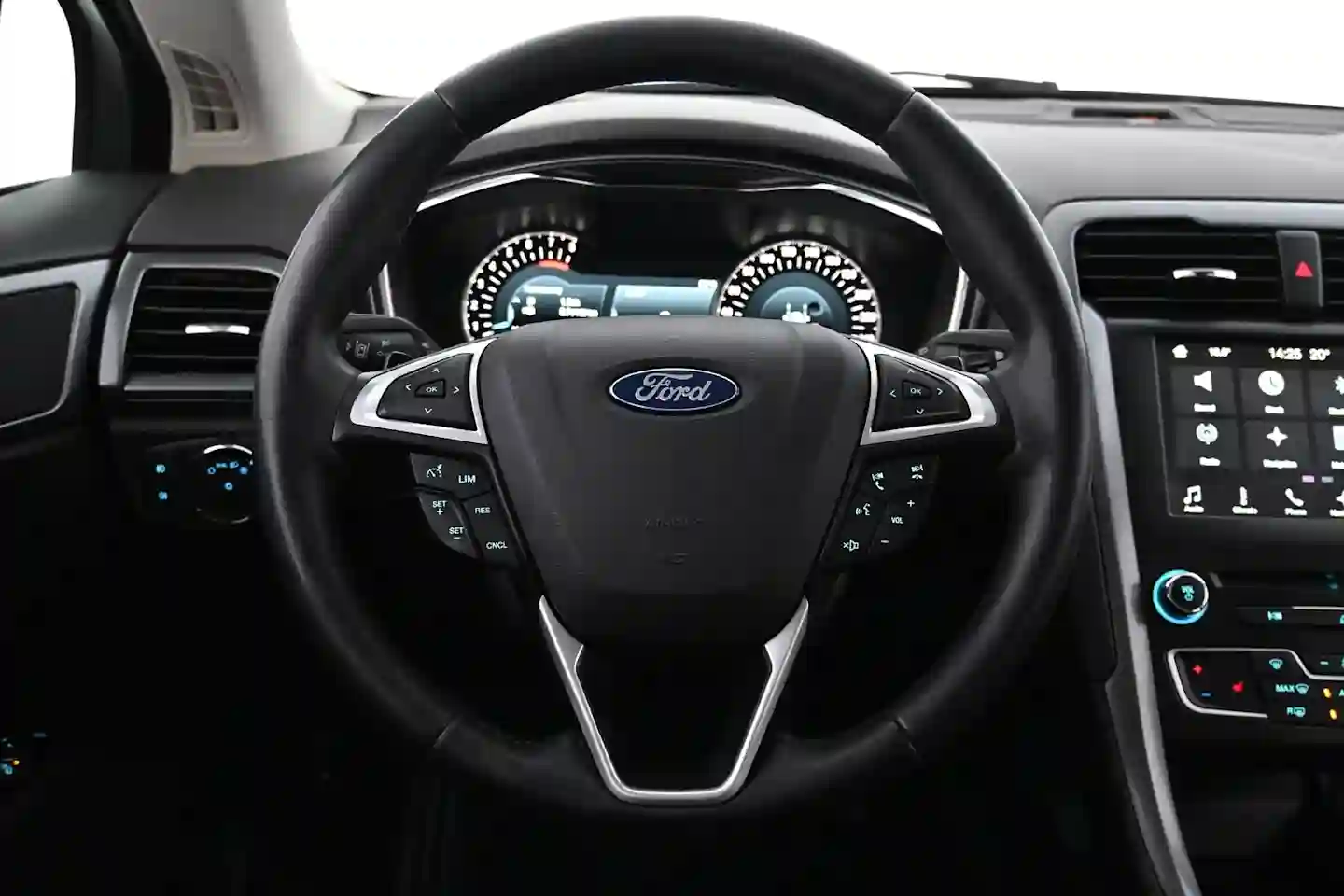 Car Image - 1uRwjAHyKjulF2GY7fdbi7