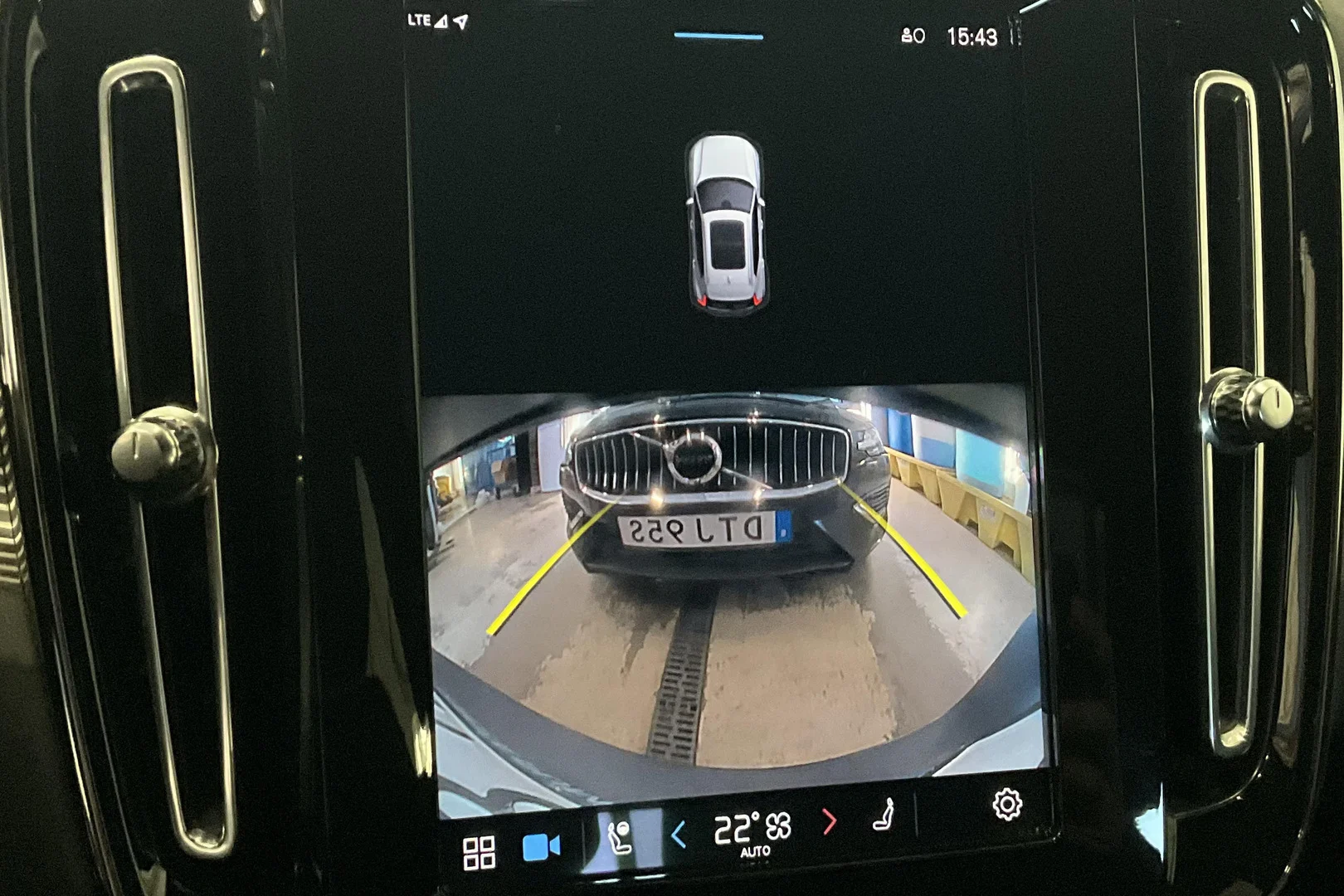 Car Image - 14m88KZLxHa5xcYIHNYz22