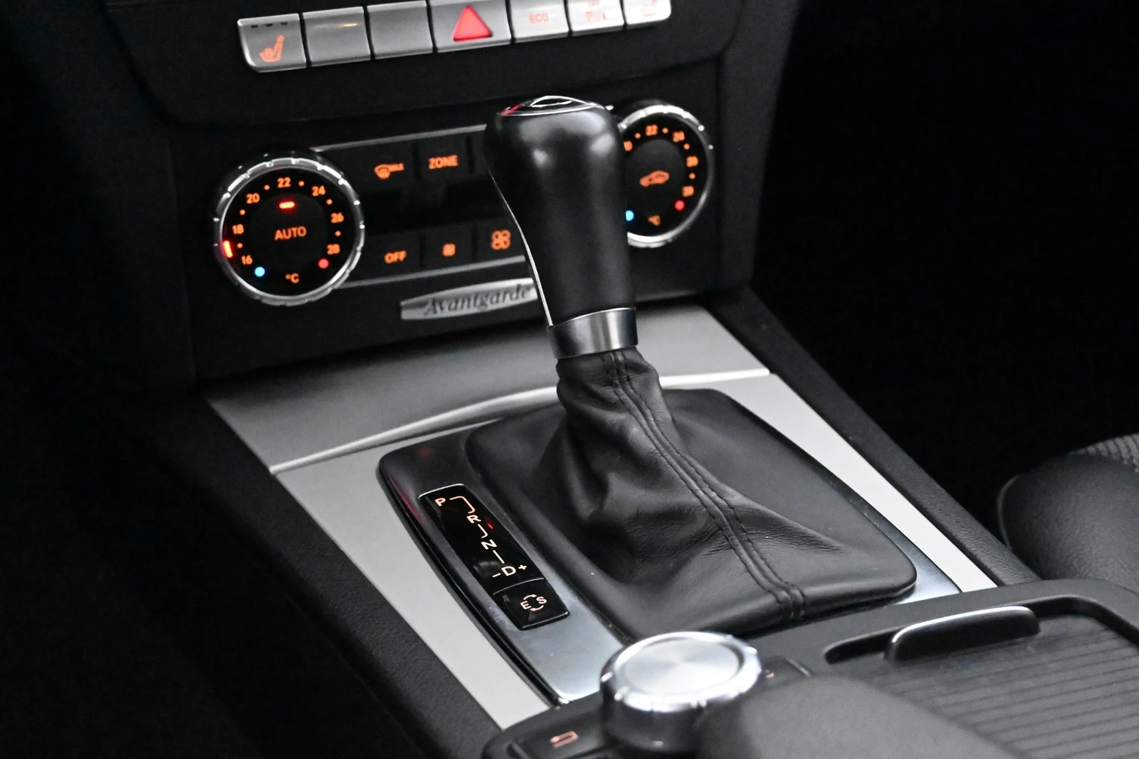 Car Image - 4J4ic9ndNA8BPlkPSetw9P