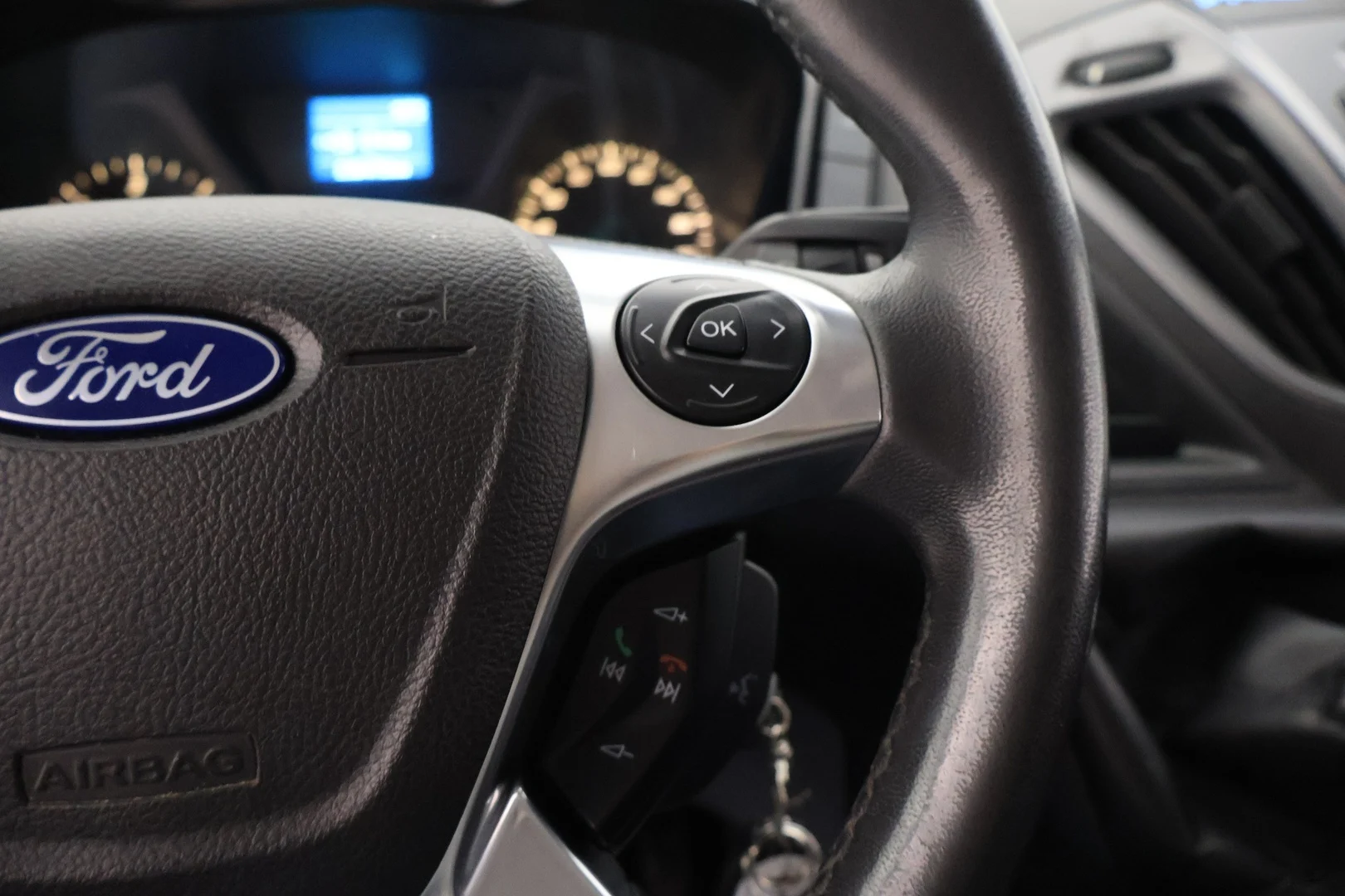 Car Image - 1xKDwPC761JjNirSzKkrpz