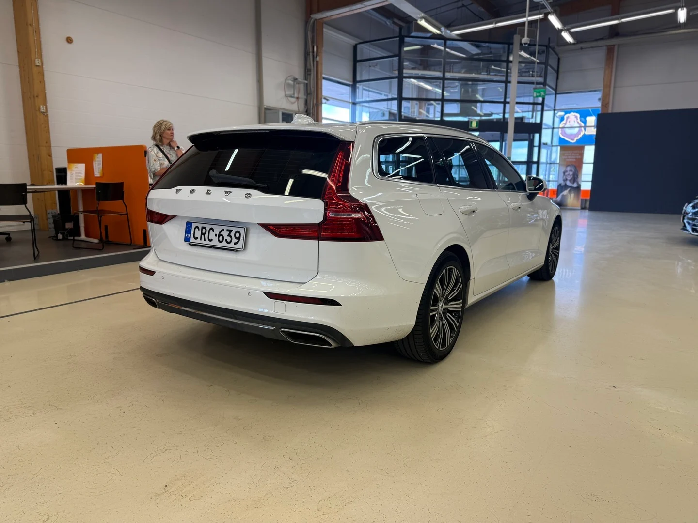 Car Image - 6utFcG3UBxE47m8UVuuAfJ