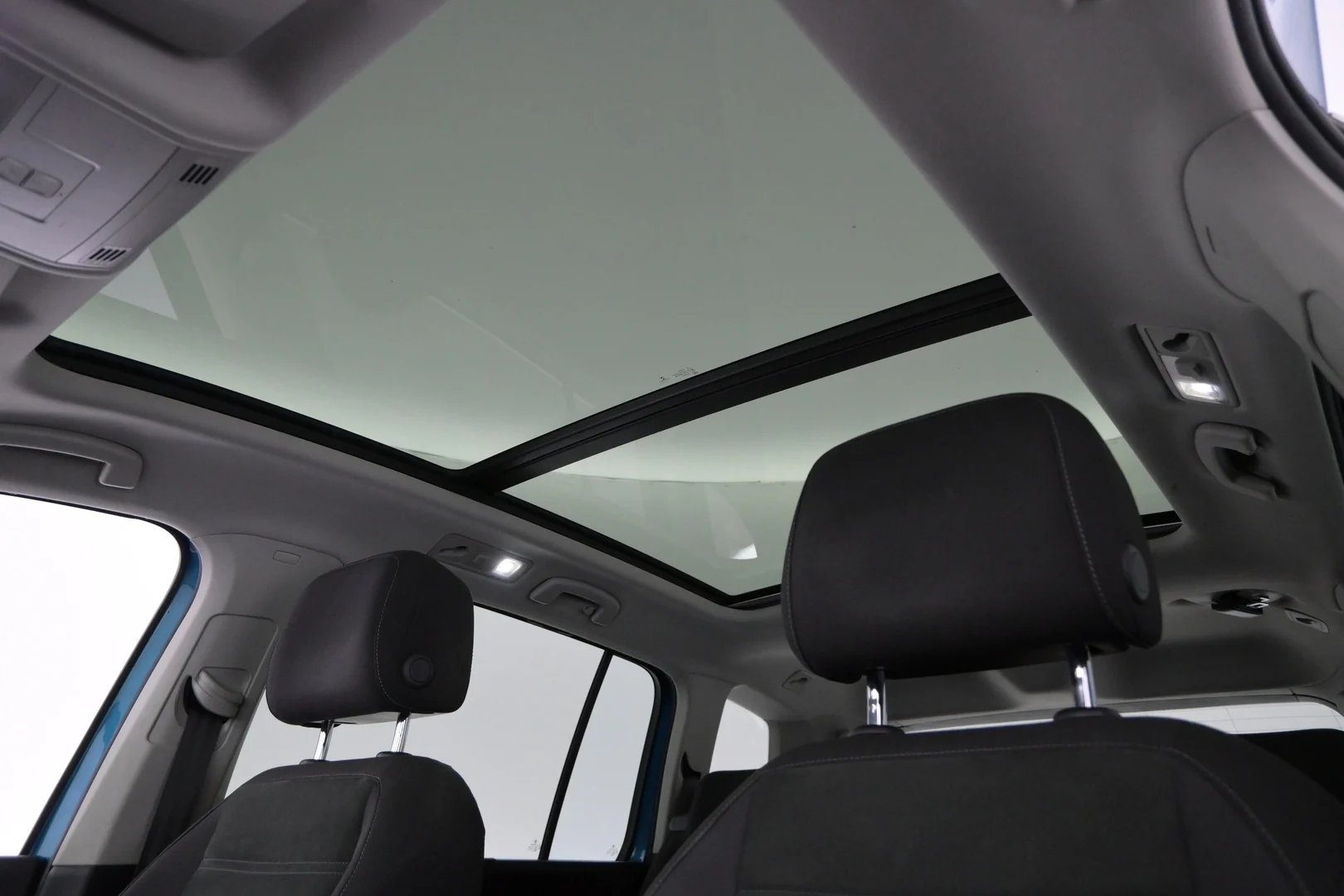 Car Image - 6faGwAkuTQ6lRWi4n9ZjqE