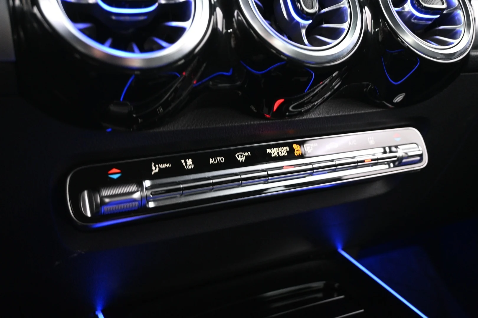 Car Image - 1D55PiIPzqSbe8ZtIx3sL2