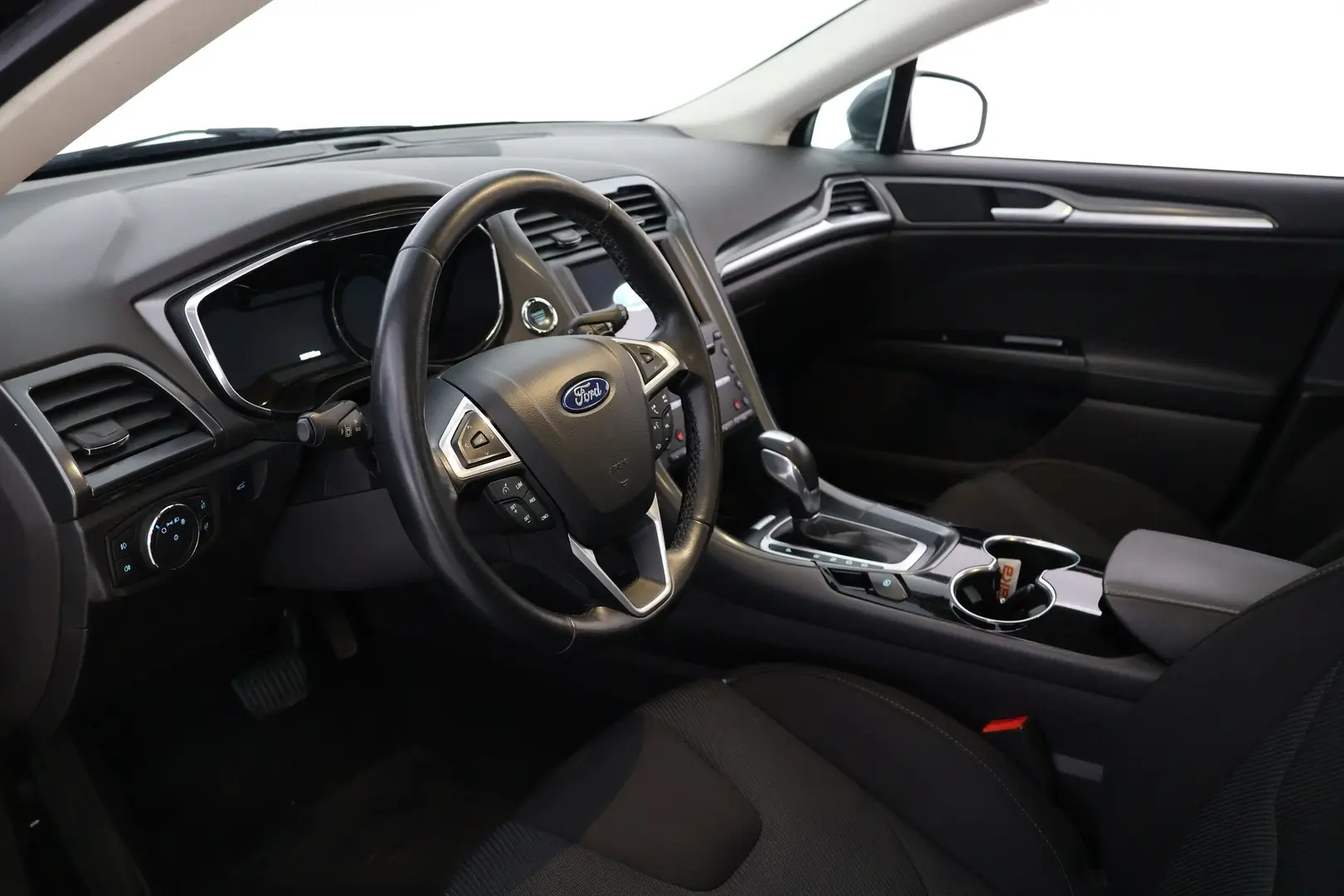 Car Image - 6cstHRUIfFeCCTSuG7bmOd