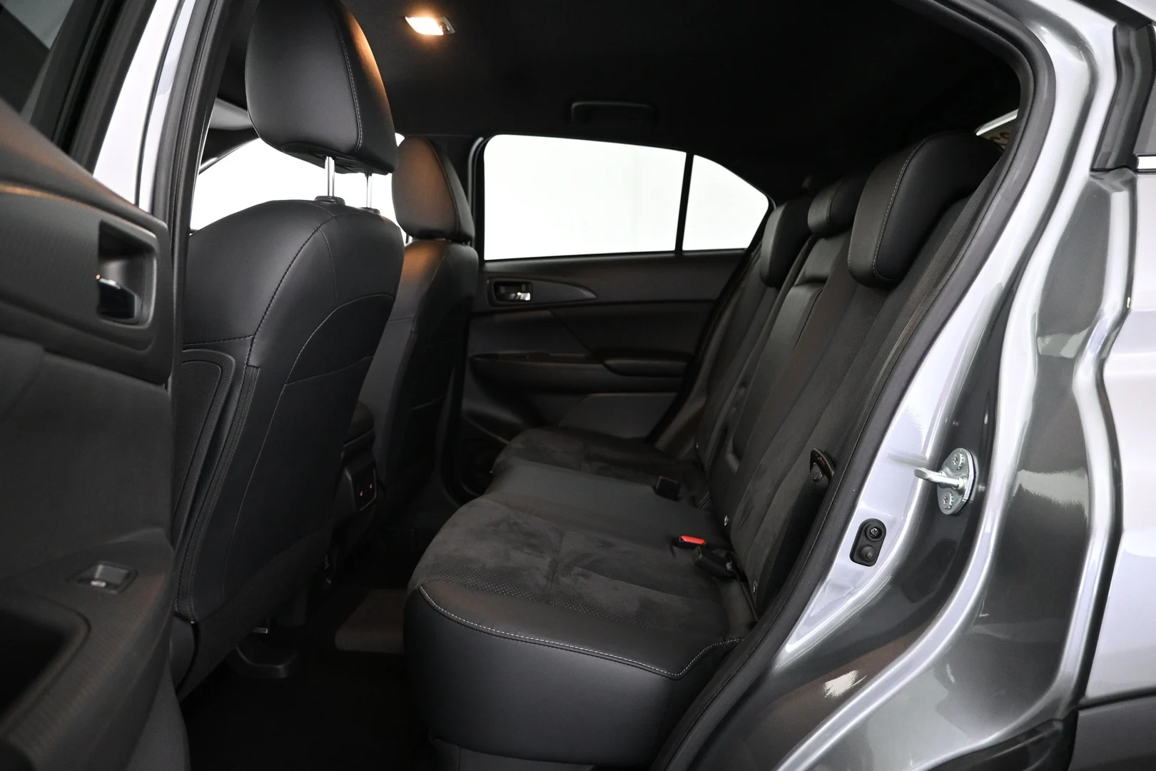 Car Image - 78gV6J3Z2r6M7LVoyUfGTZ