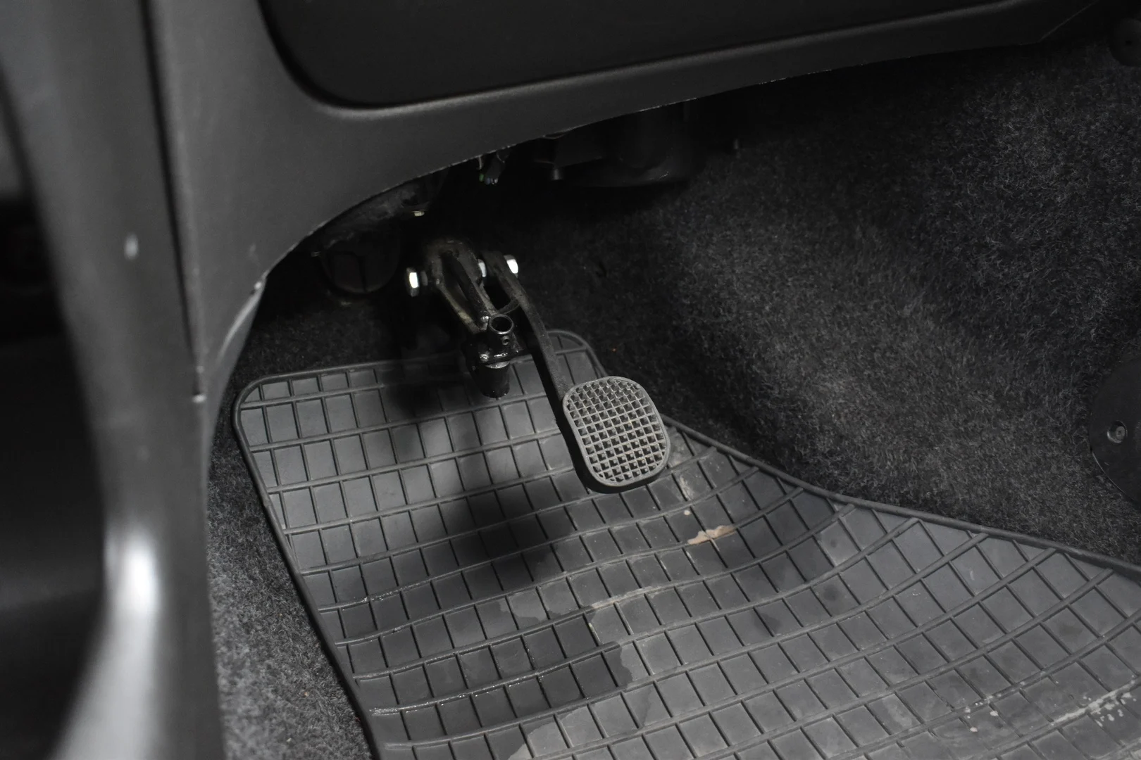 Car Image - 22g2svpzHOqJ94VzjPW8K1