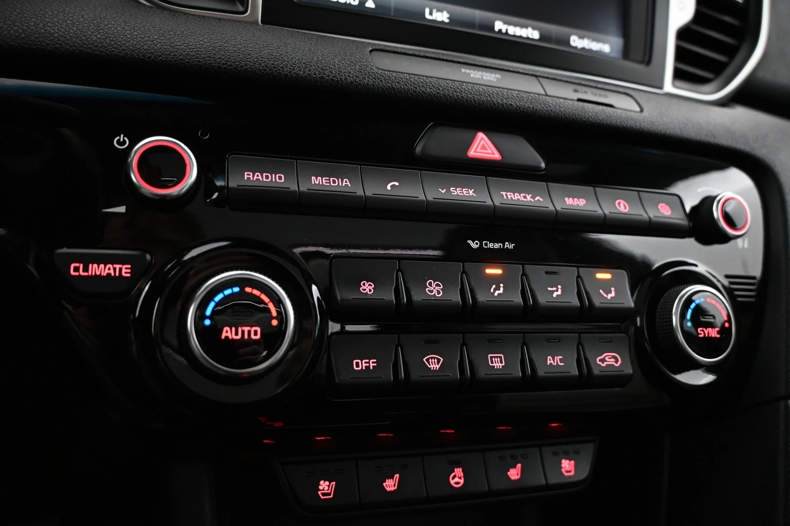 Car Image - 3vBTmuKpxUQHJ9bnB9cObG